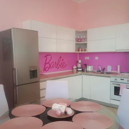 Barbie-themed 3bdr Penthouse Near The Beach, Apartment *