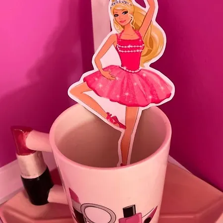 Barbie-themed 3bdr Penthouse Near The Beach, * Nesebar