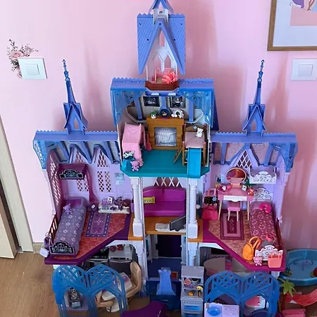 Barbie-themed 3bdr Penthouse Near The Beach, Apartment