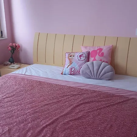 Apartment Barbie-themed 3bdr Penthouse Near The Beach, Nesebar