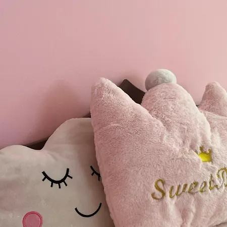 Apartment Barbie-themed 3bdr Penthouse Near The Beach, *