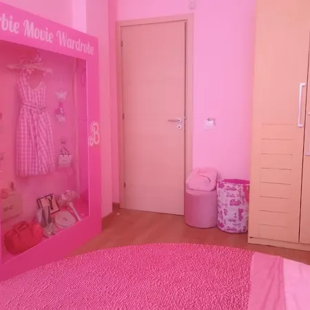 Barbie-themed 3bdr Penthouse Near The Beach,