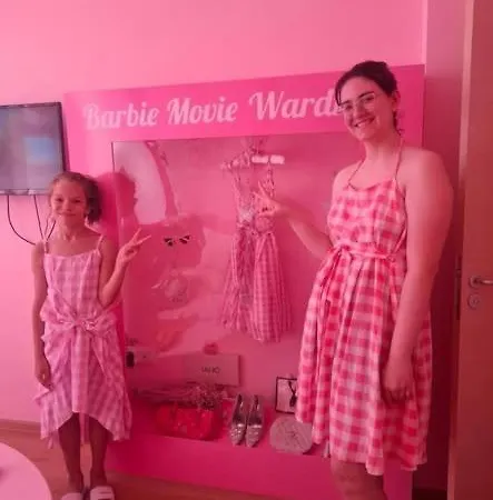 Barbie-themed 3bdr Penthouse Near The Beach, Apartment Nesebar