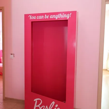 Barbie-themed 3bdr Penthouse Near The Beach, Апартаменти
