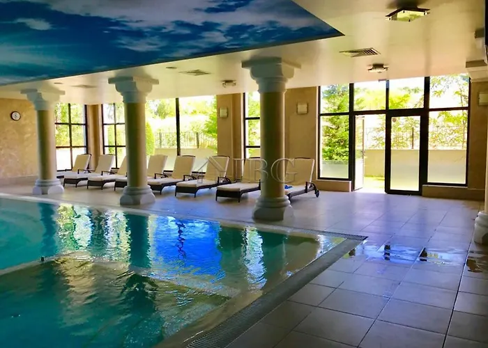 Barbie-themed 3bdr Penthouse Near The Beach,