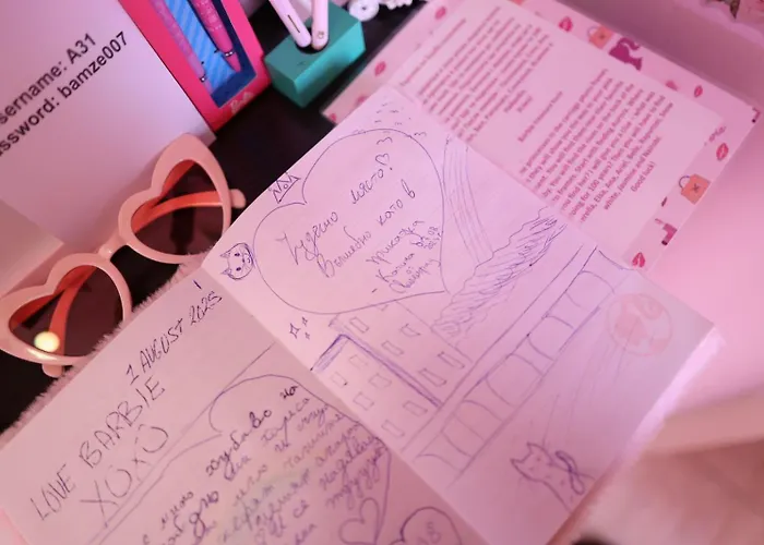 Barbie-themed 3bdr Penthouse Near The Beach,