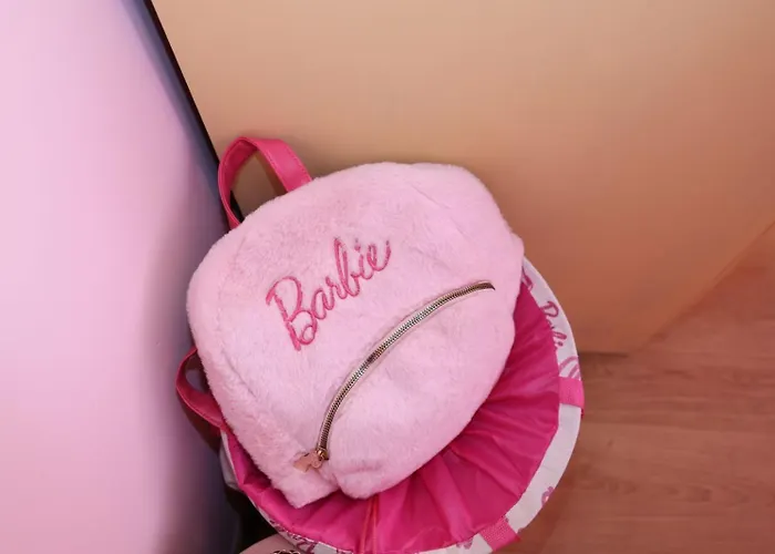 Barbie-themed 3bdr Penthouse Near The Beach, * 内塞伯尔