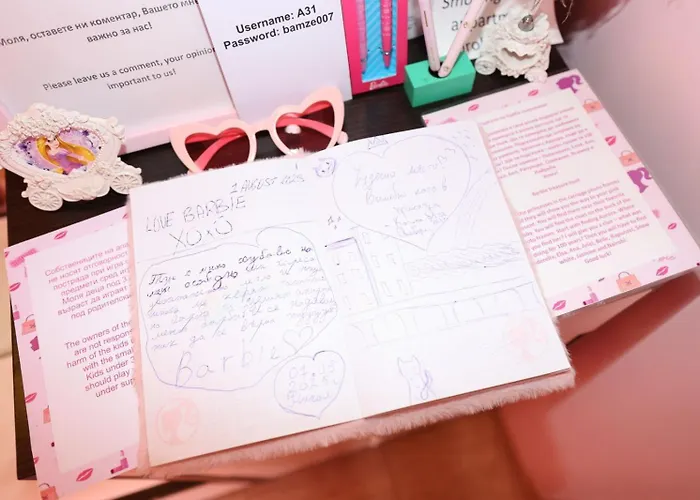 Barbie-themed 3bdr Penthouse Near The Beach, 内塞伯尔